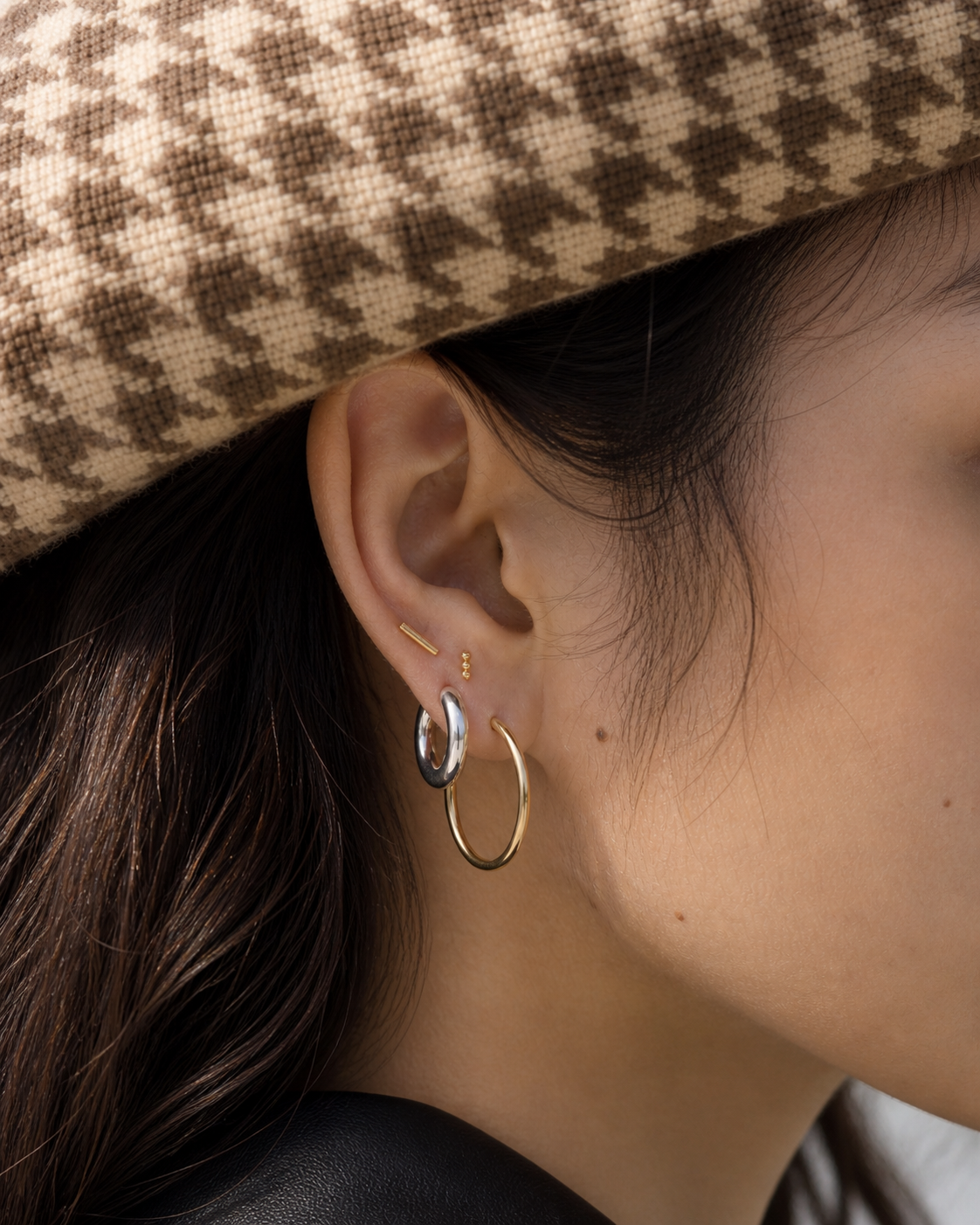 Triple Ball Stud Piercing – Ecuador | Flat Back Cartilage Earring