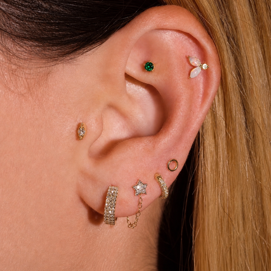 Bril Stud – Green Crystal Flat Back Cartilage Piercing