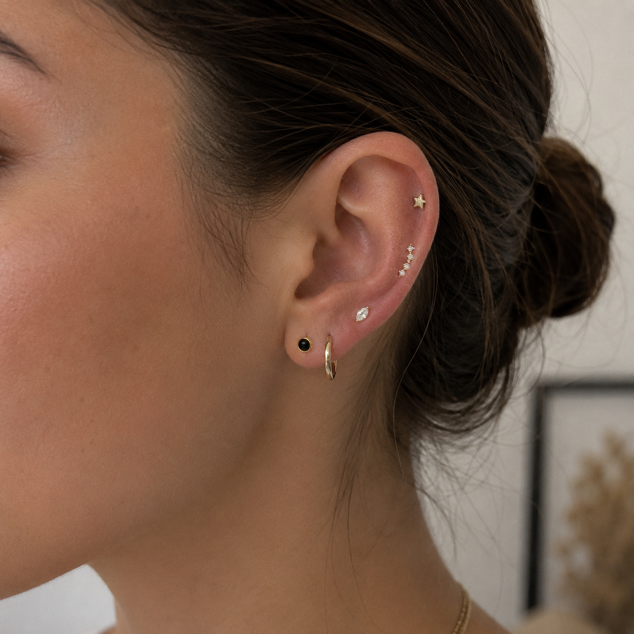 Merida Stud – Minimal Black Stone Flat Back Earring
