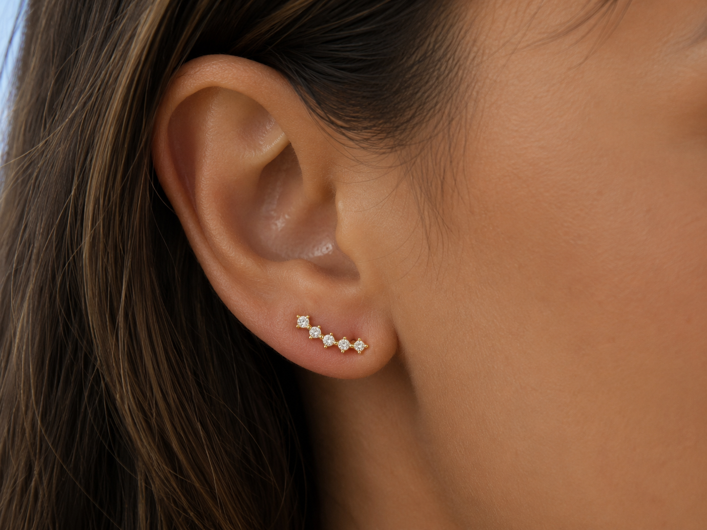 Kigoma Stud – Minimal Zirconia Curve Flat Back Piercing