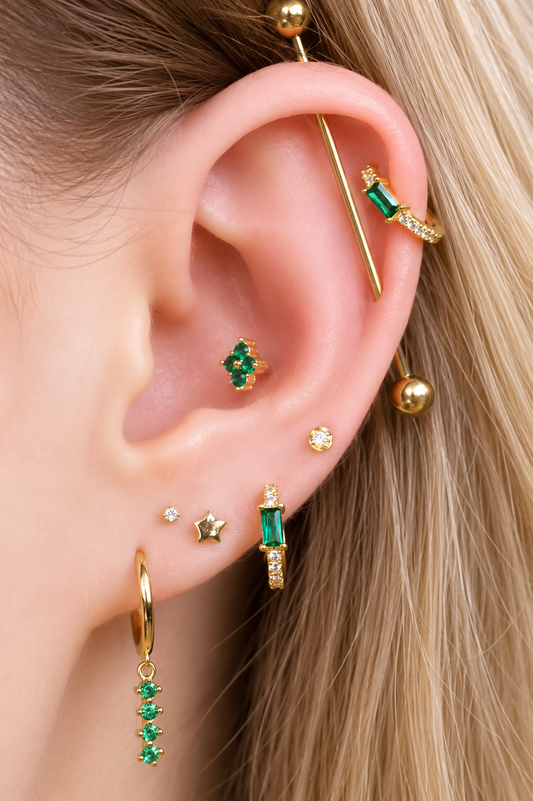 Jarix Stud – Green Flower Crystal Flat Back Cartilage Piercing